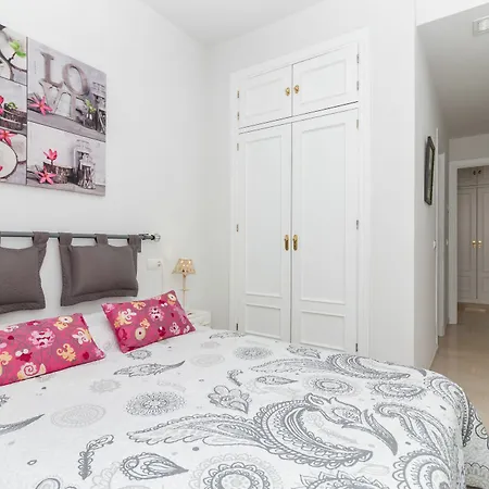 Jandele Capuchinos Canovas Apartmán *